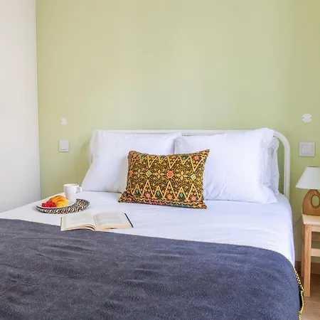 Apartamento Casa Alegre, Overlooking *