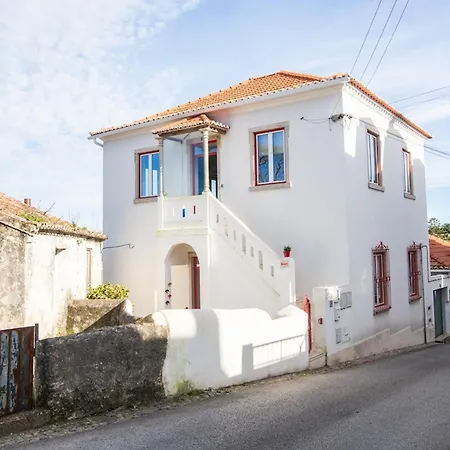 Daire Casa Alegre, Overlooking
